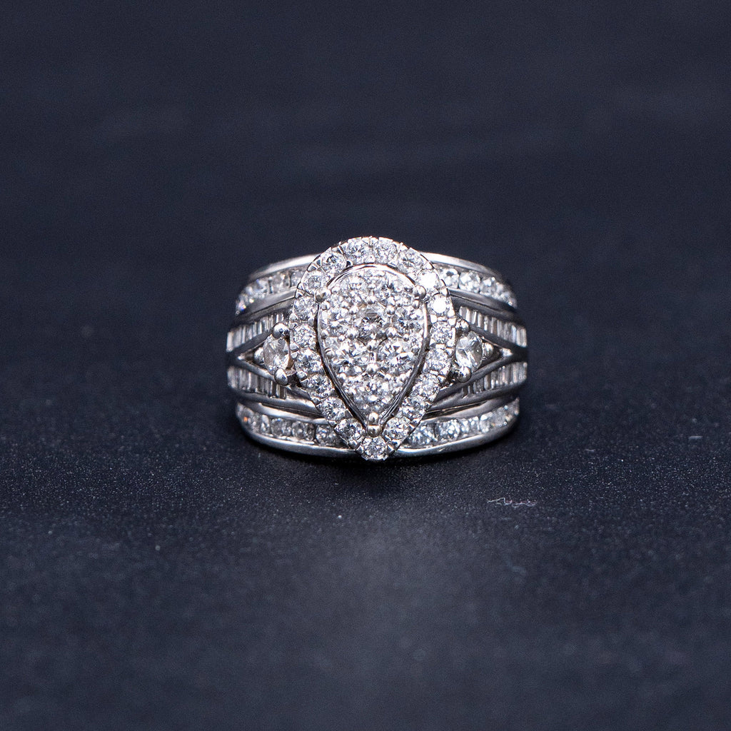 14k White Gold Round & Baguette Diamond Pave Pear Shape Ring