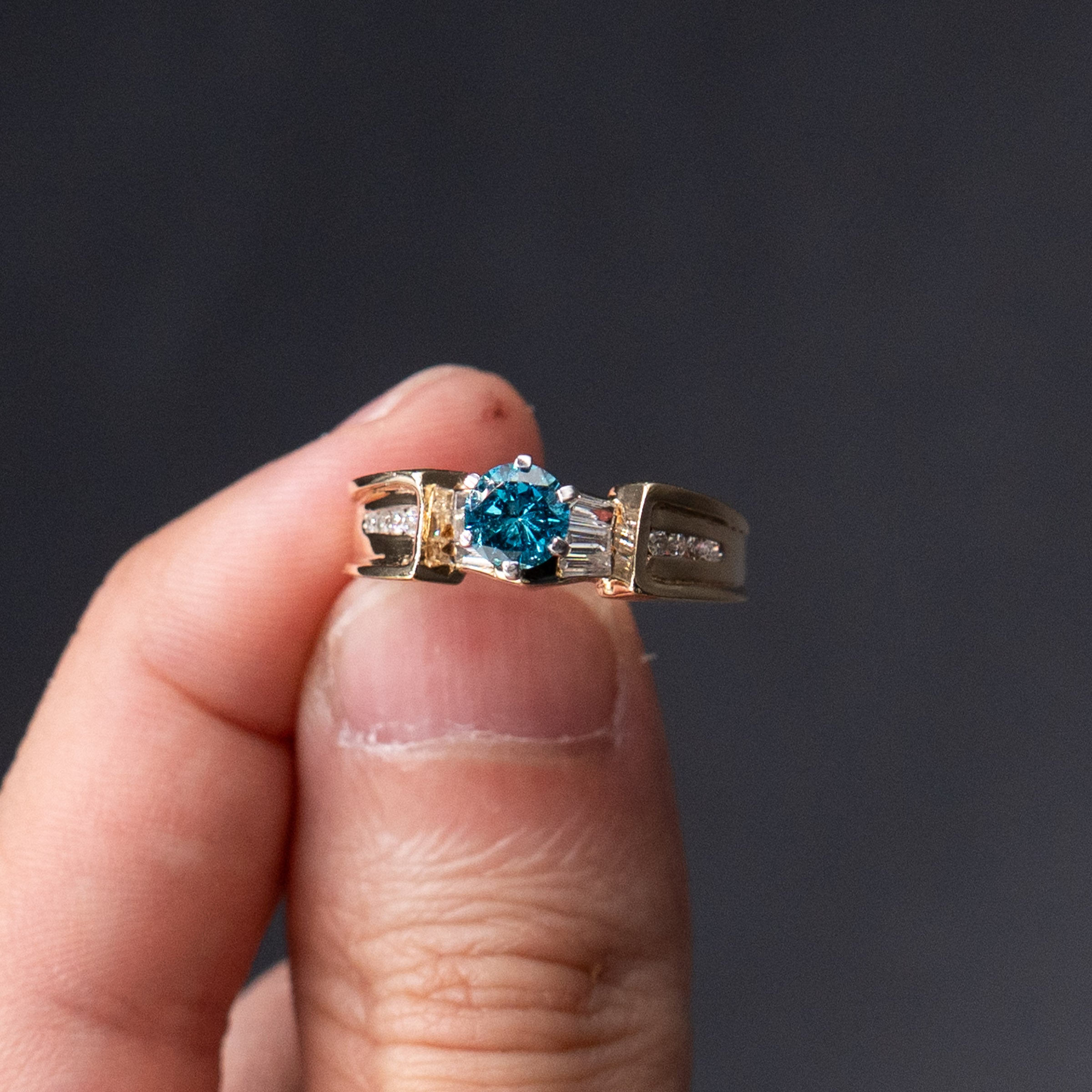 14k Yellow Gold Blue Round Gemstone Ring