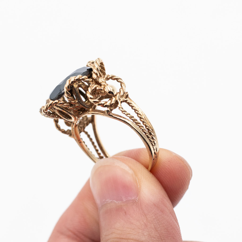 10k Yellow Gold Black Round Gemstone Vintage Ring