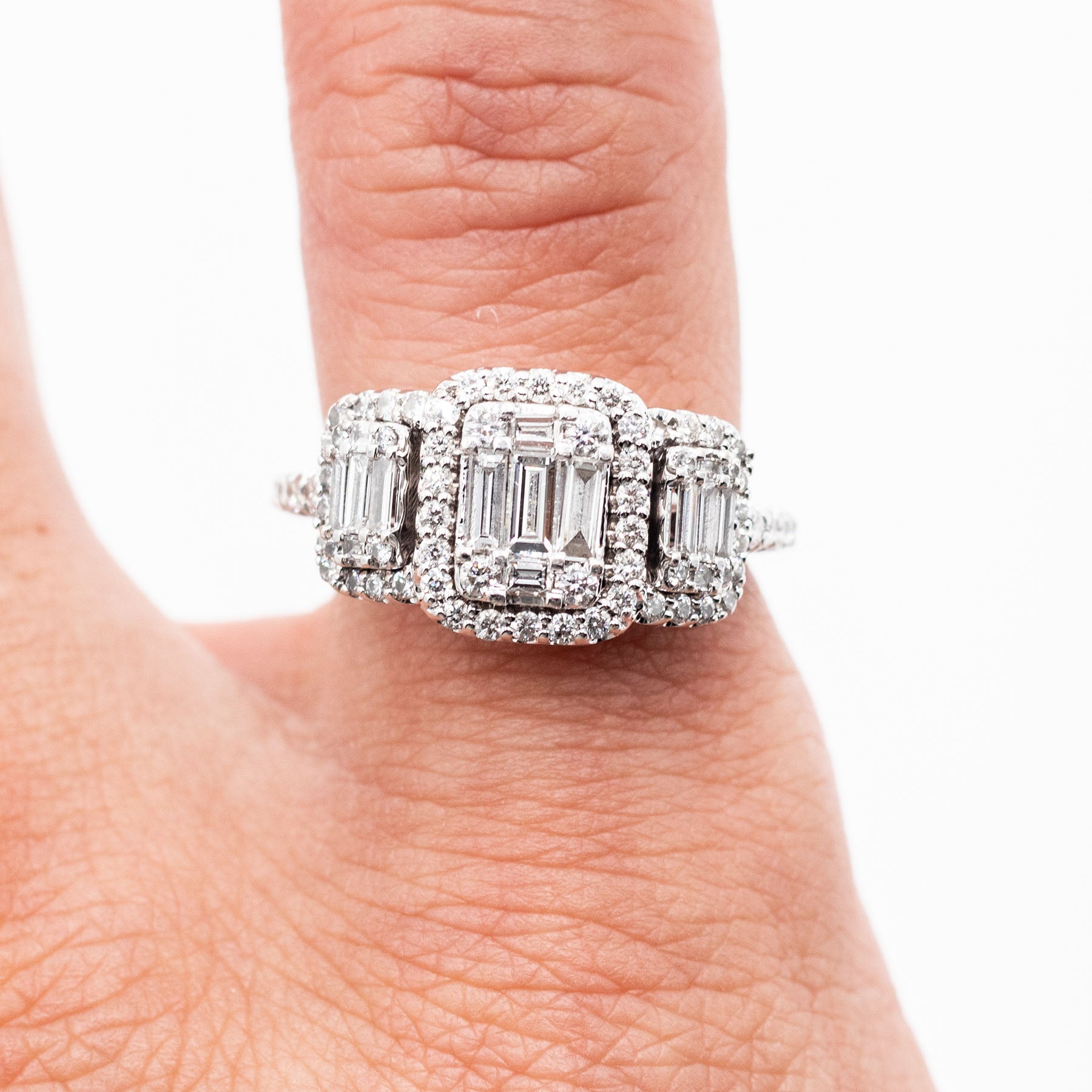 14k White Gold Baguette & Round Invisible Set Ring