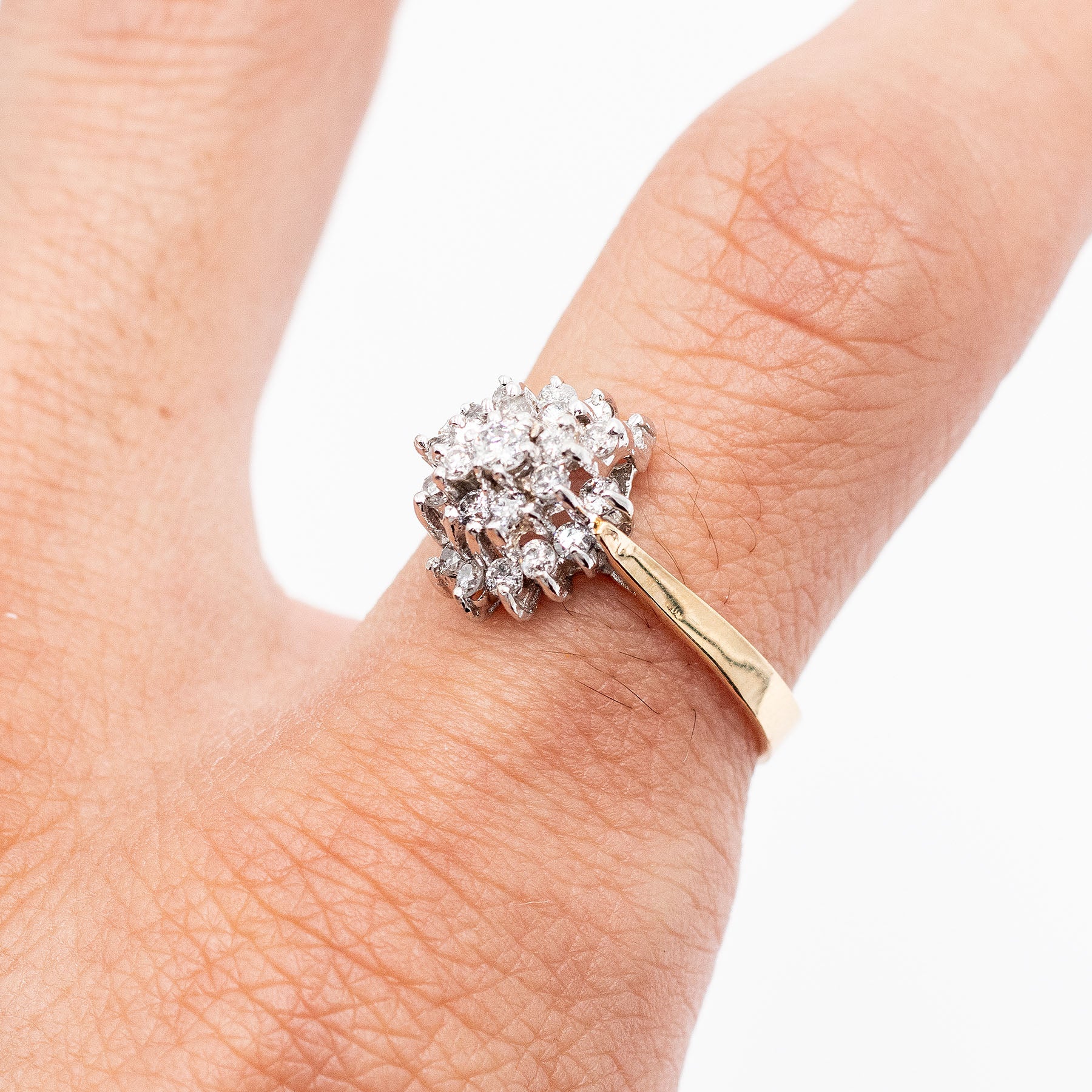 14k Yellow Gold Round Cut Diamond Cluster Ring