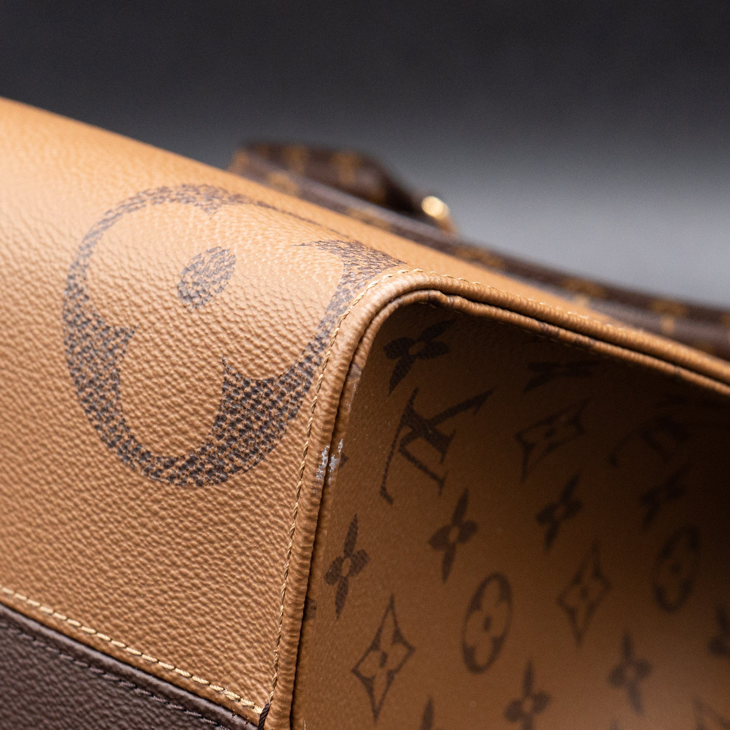 Louis Vuitton On The Go MM Monogram Shoulder Bag
