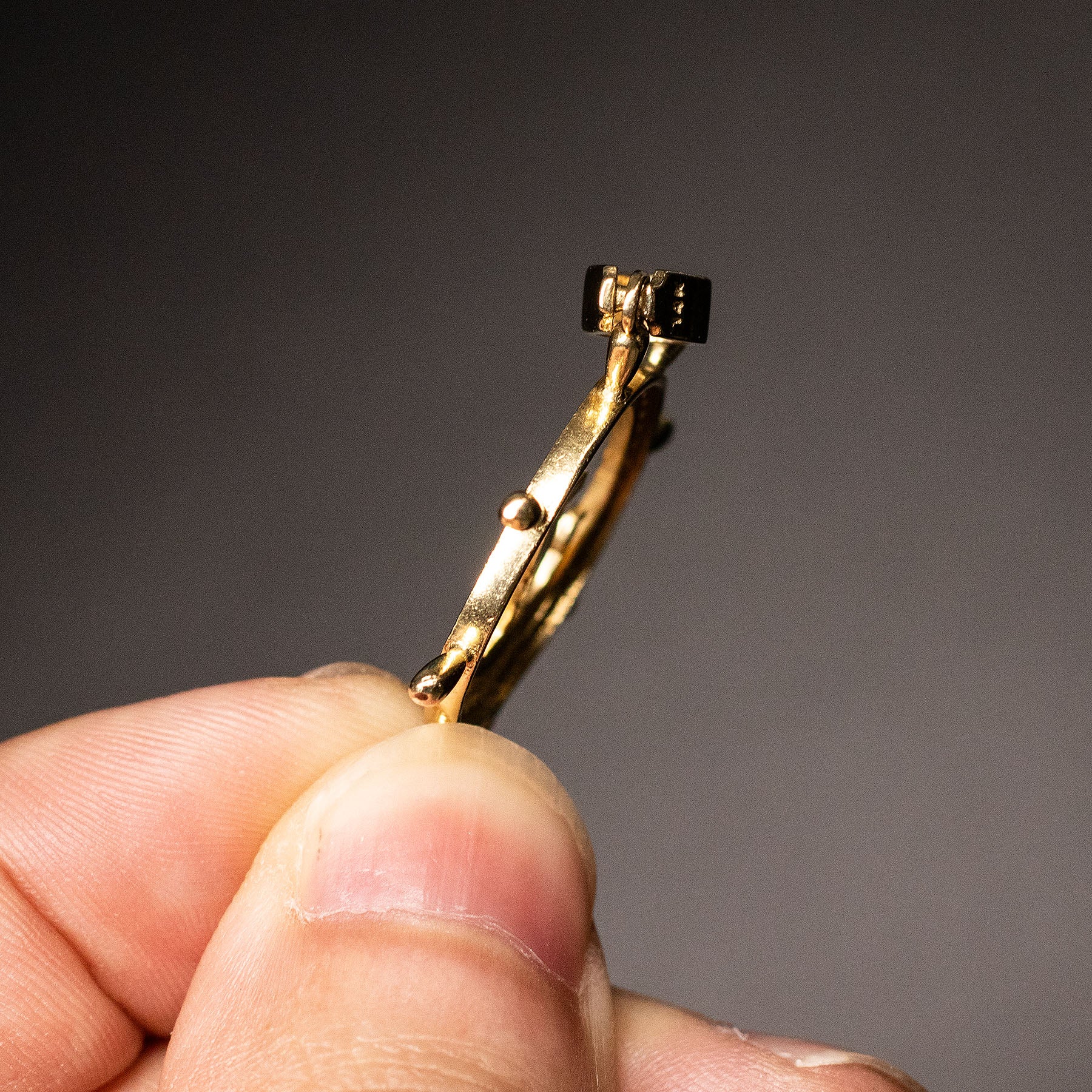 14k Yellow Gold Cubic Zirconia Round Anchor Pendant