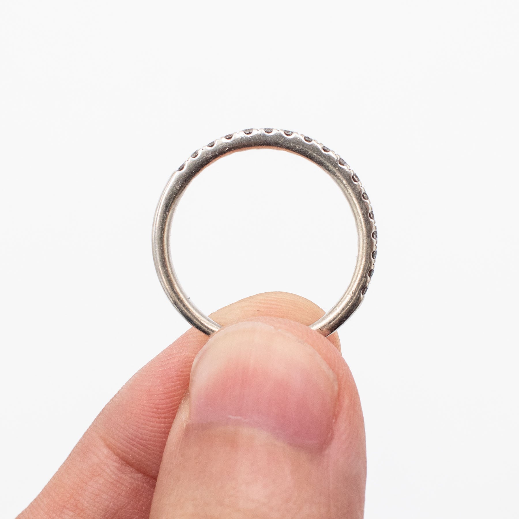 10k White Gold Halfway Round Diamond Wedding Band Ring