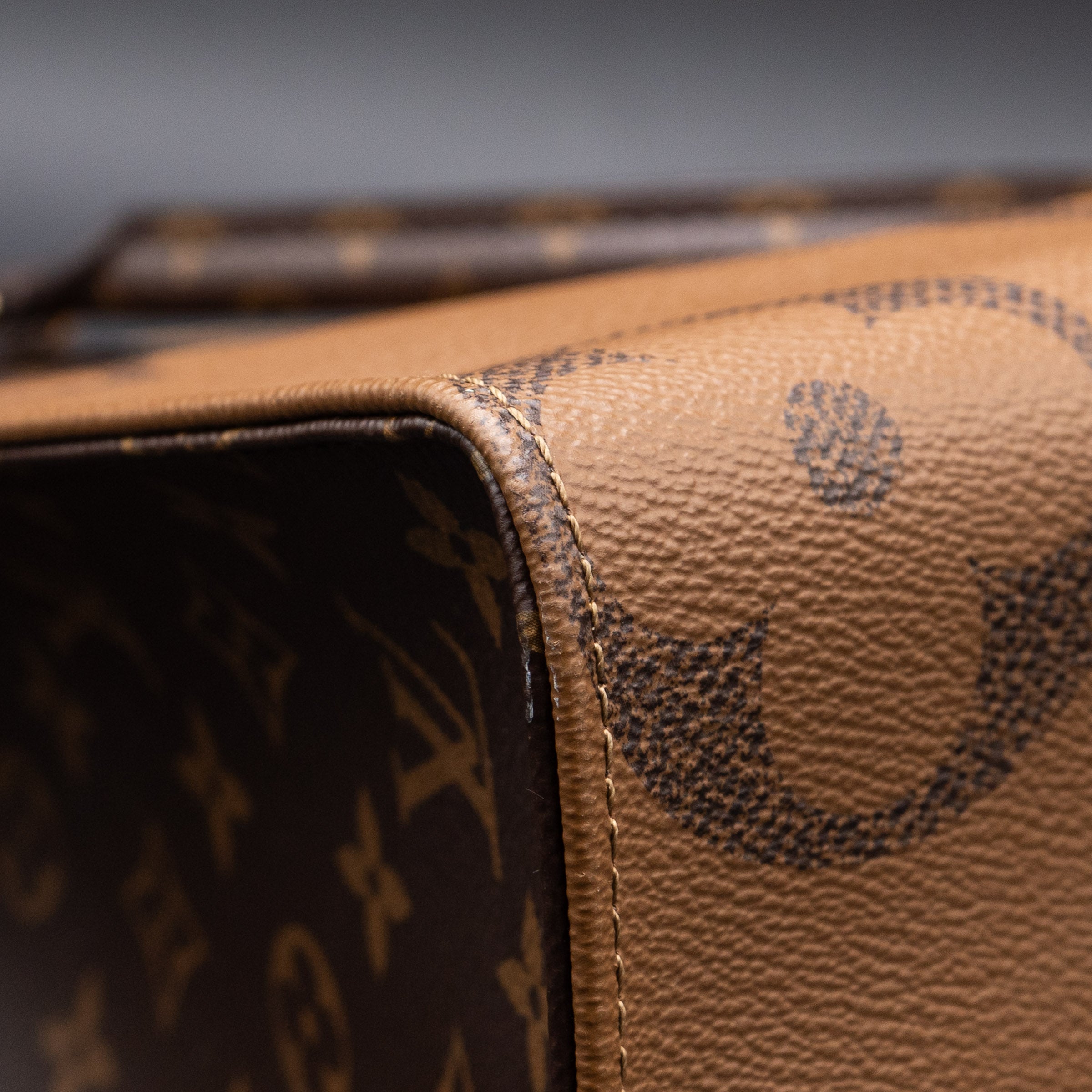Louis Vuitton On The Go MM Monogram Shoulder Bag