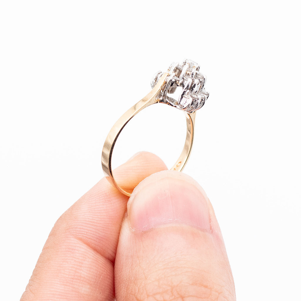 14k Yellow Gold Round Cut Diamond Cluster Ring