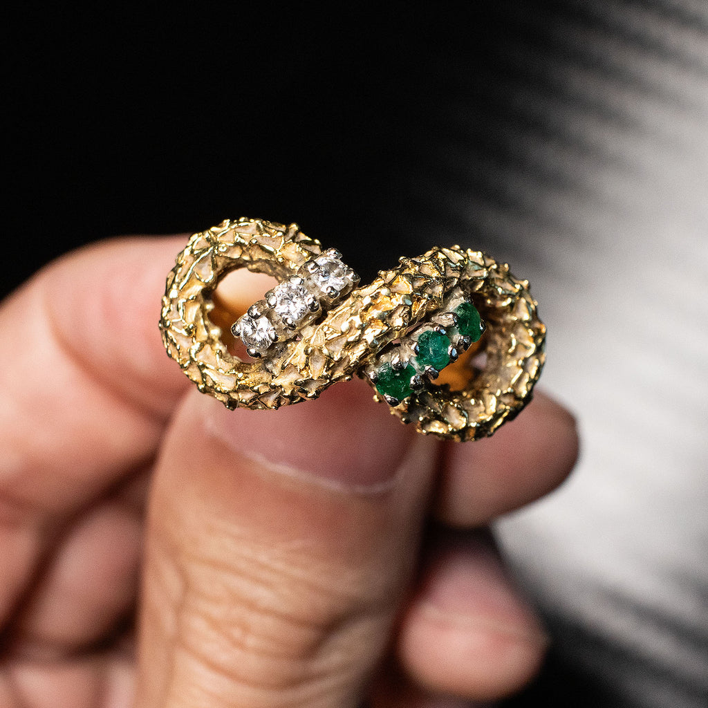 14k Yellow Gold Round Diamond & Emerald Infinity Vintage Ring