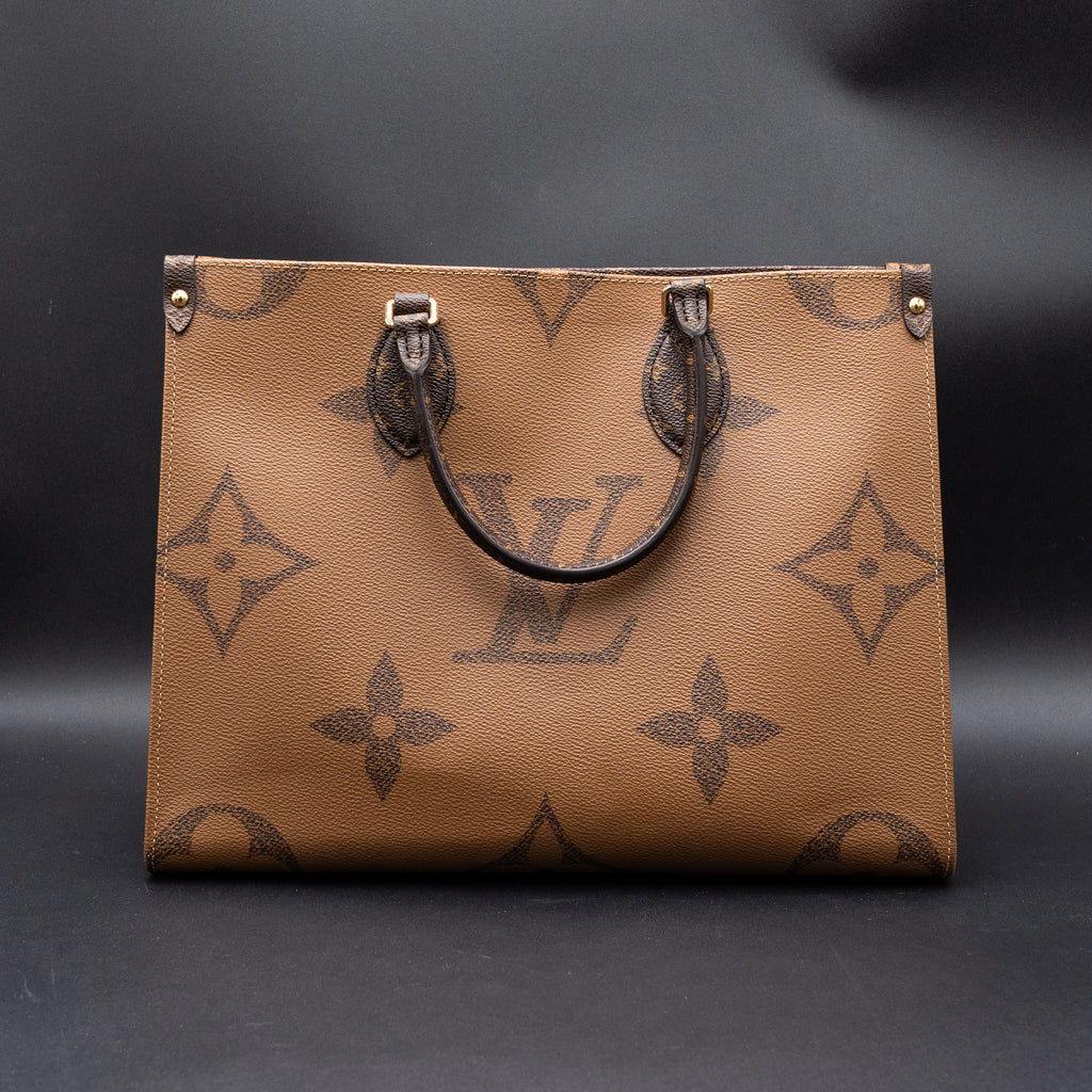 Louis Vuitton On The Go MM Monogram Shoulder Bag
