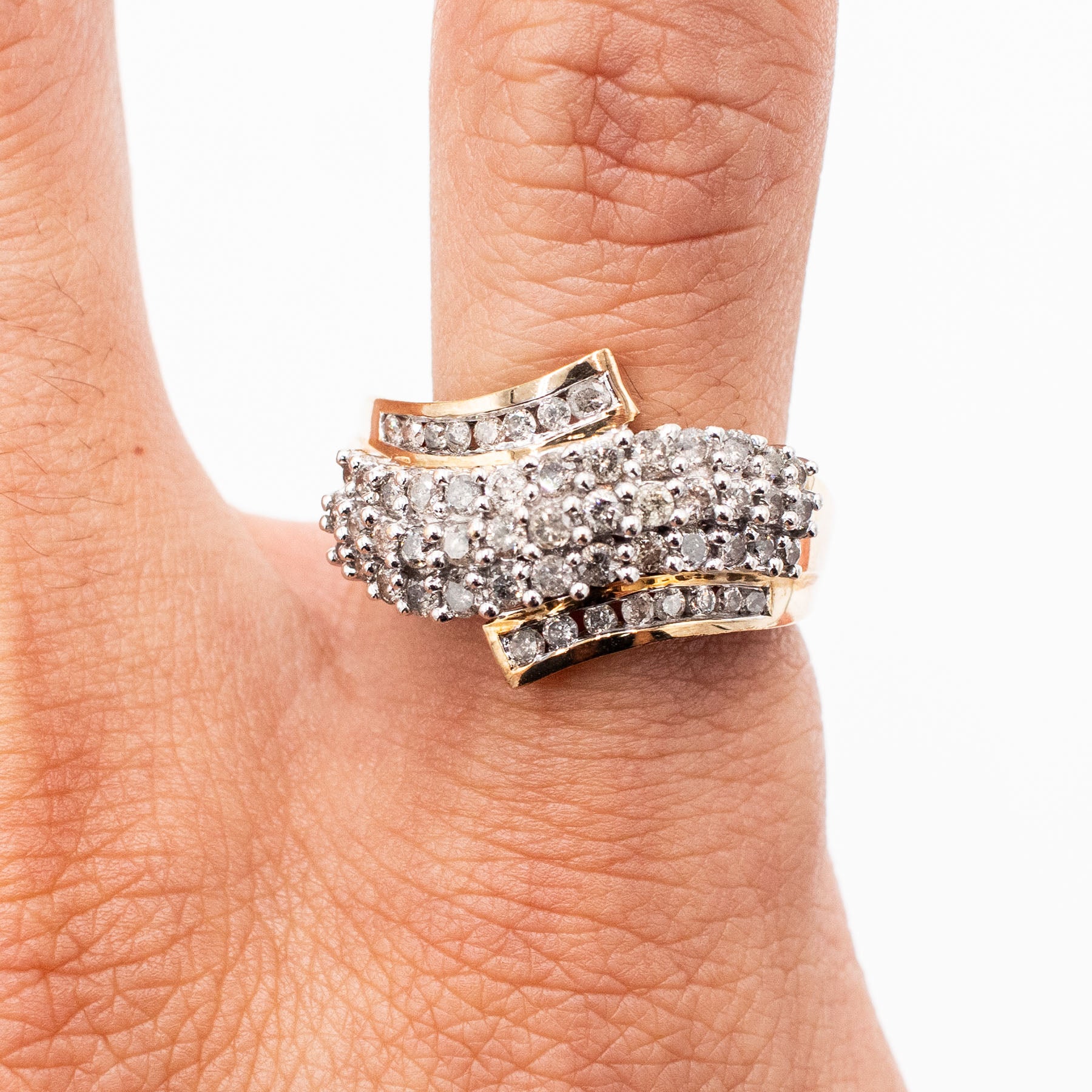 10k Yellow Gold Round Diamond Pave Wave Ring