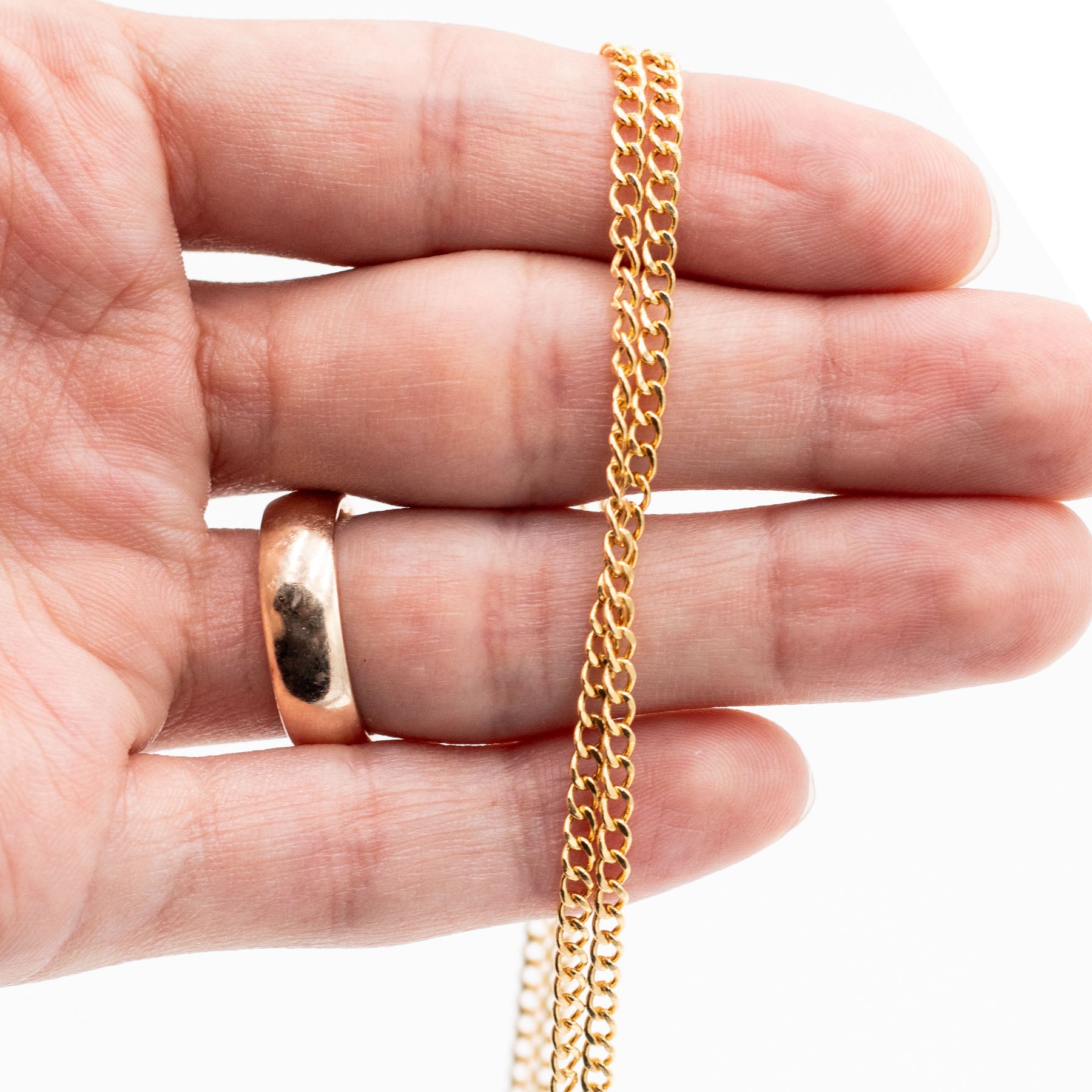 10k Yellow Gold Curved Link Chain Necklace