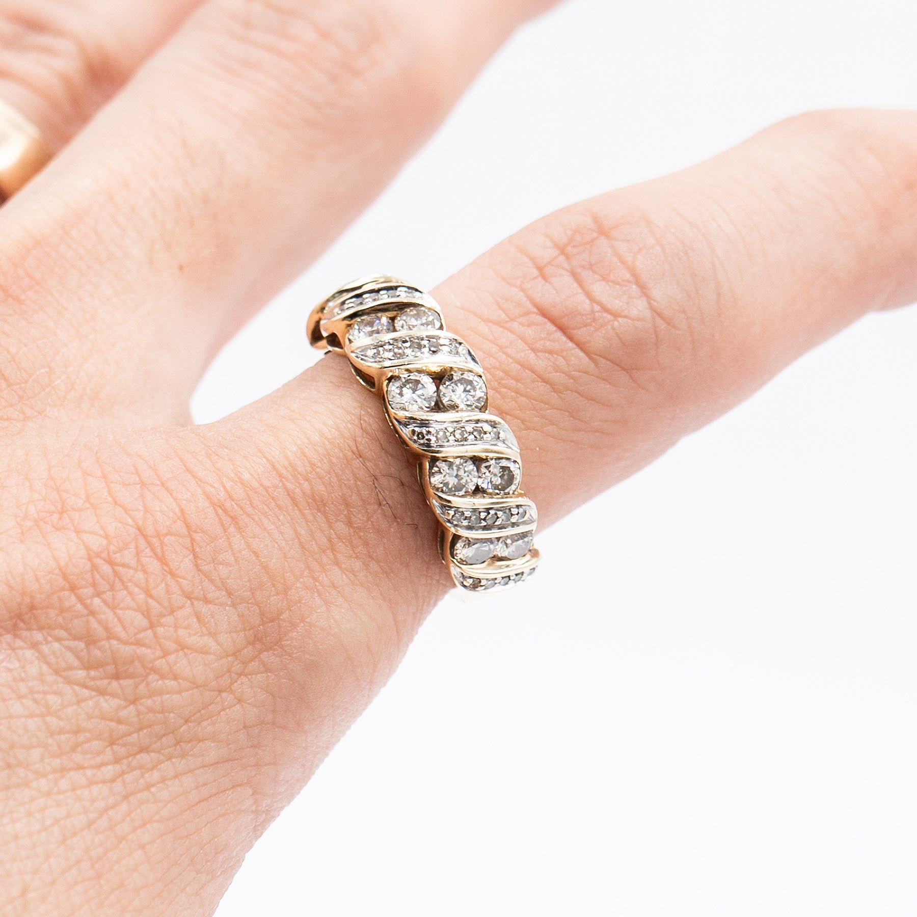 10k Yellow Gold Diamond Spiral Vintage Ring