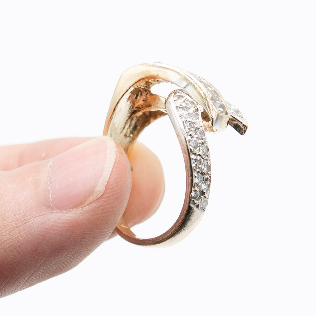 14k Yellow Gold Round & Princess Cut Gemstones Crossover Ring