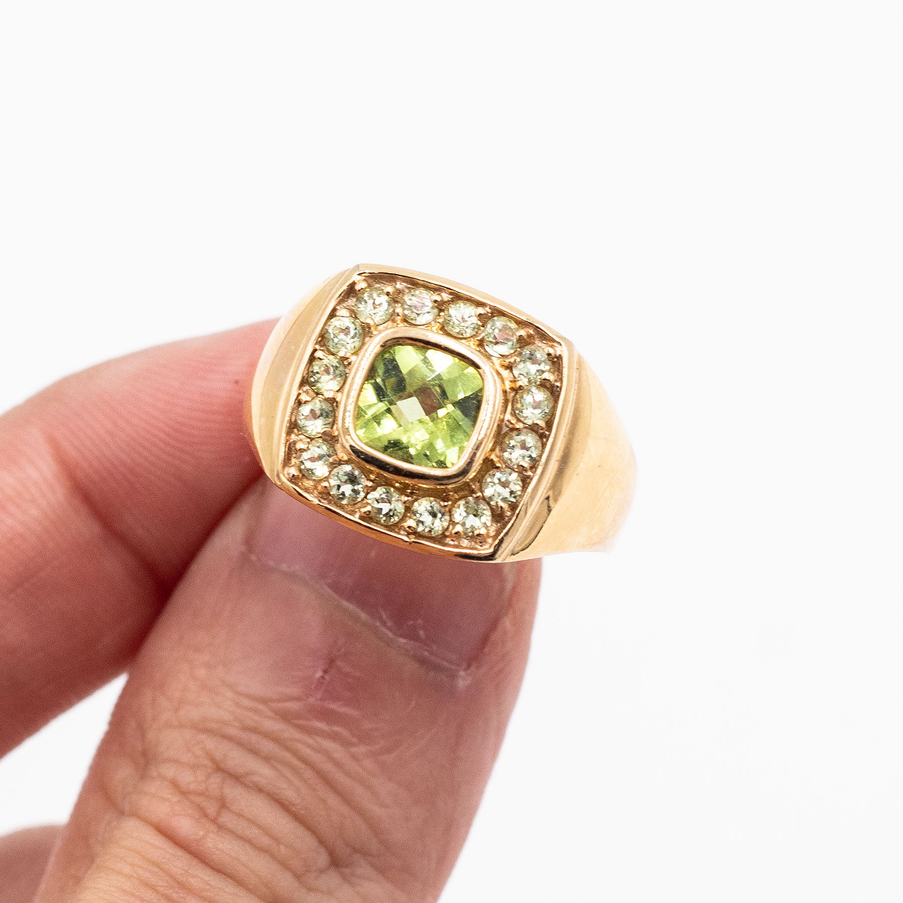 14k Yellow Gold Round Green Gemstone Ring