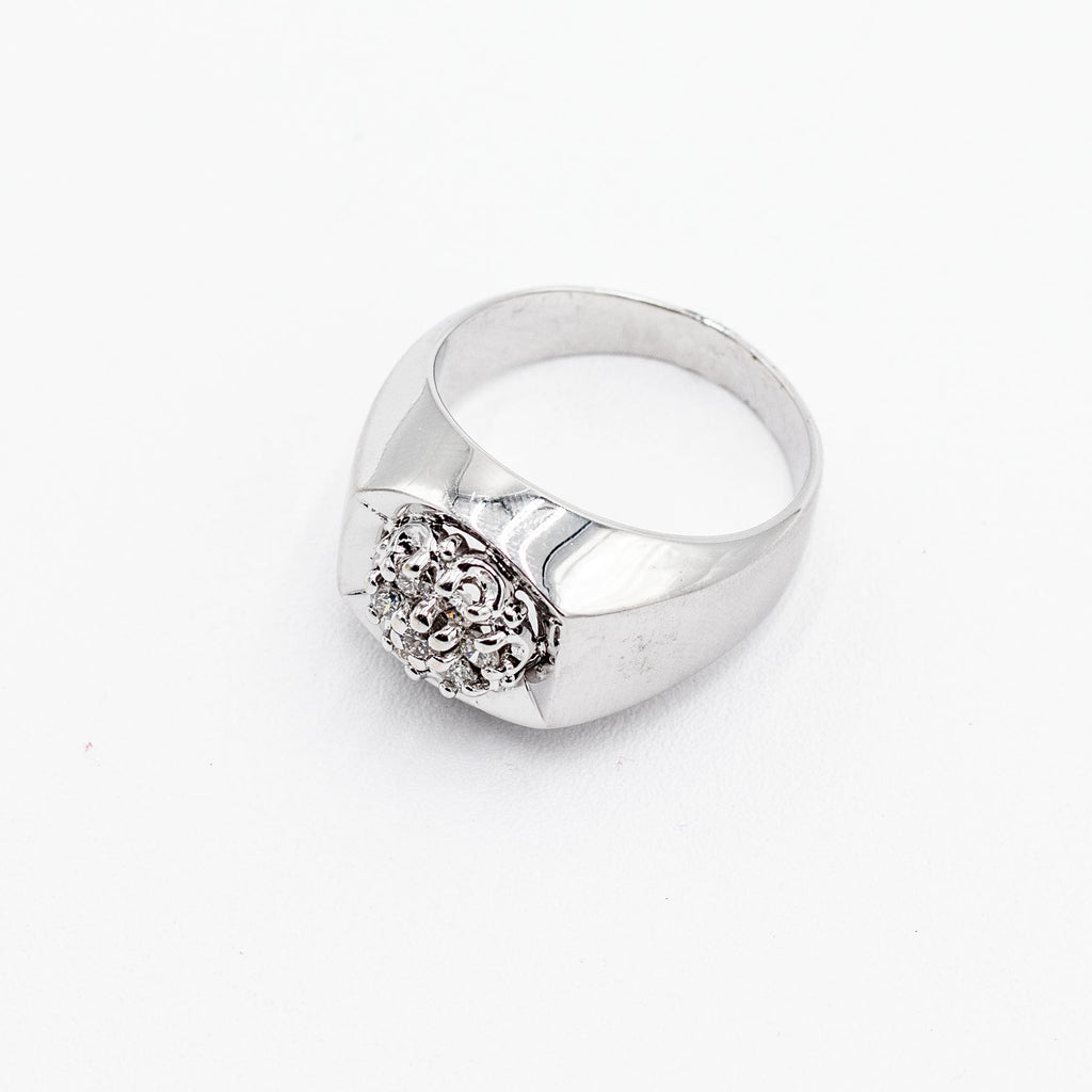 14k White Gold Round Cut Diamond Cluster Wide Ring