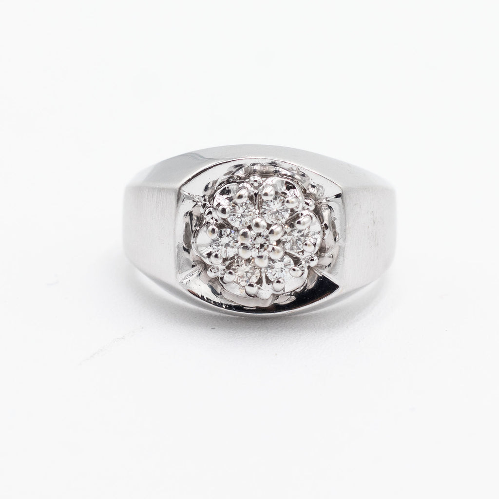 14k White Gold Round Cut Diamond Cluster Wide Ring