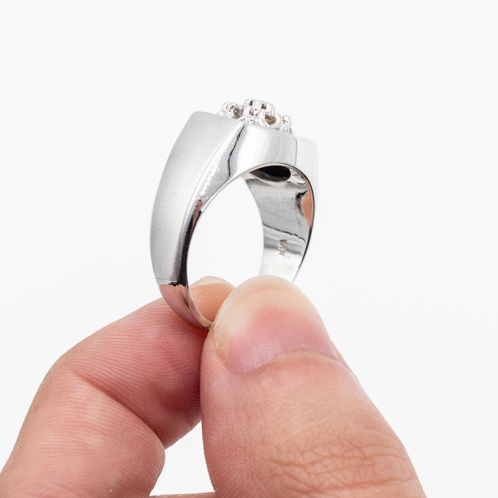 14k White Gold Round Cut Diamond Cluster Wide Ring