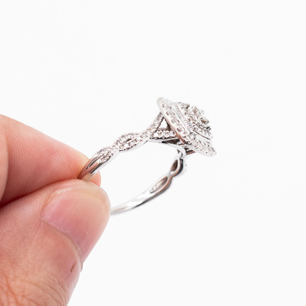 10k White Gold Round Diamond Pave Ring