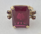 14kt Yellow Gold Red Sapphire Cocktail Ring