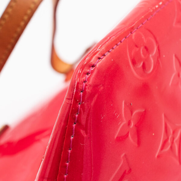 Louis Vuitton Vernis Bellevude Monogram Red Handbag - Image 8