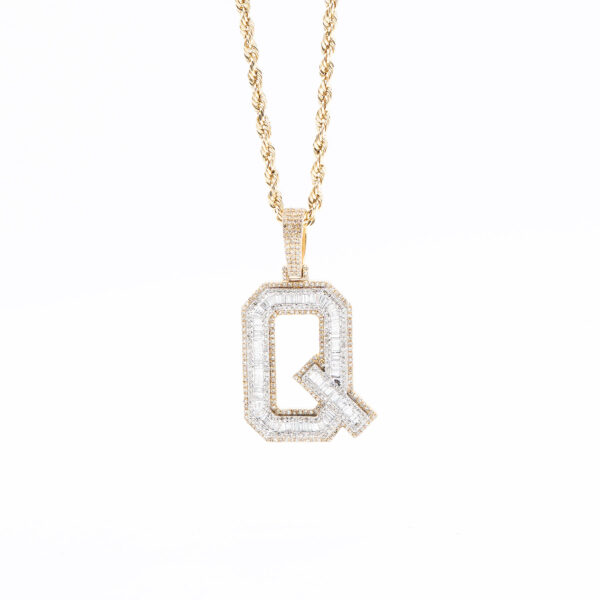 14k Yellow Gold Round & Baguette Diamond "Q" Initial Pendant Necklace - Image 5