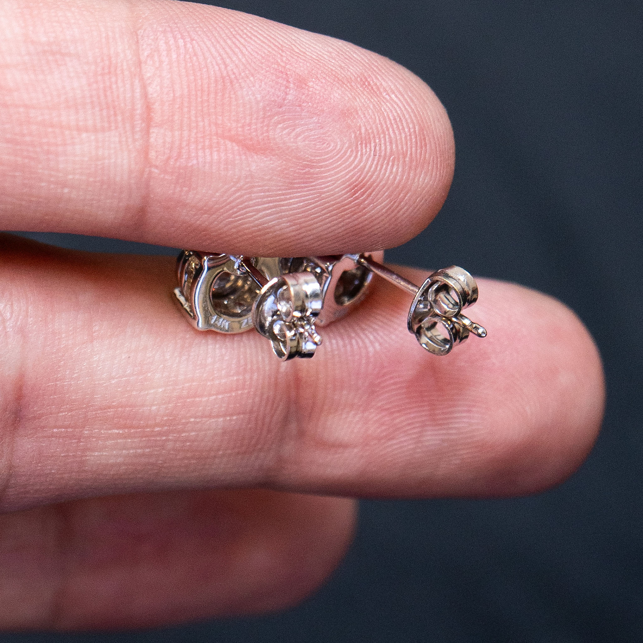 14k White Gold Diamond Stud Earrings - Image 3