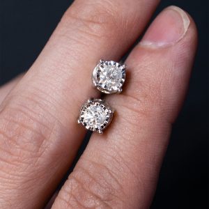 14k White Gold Diamond Stud Earrings